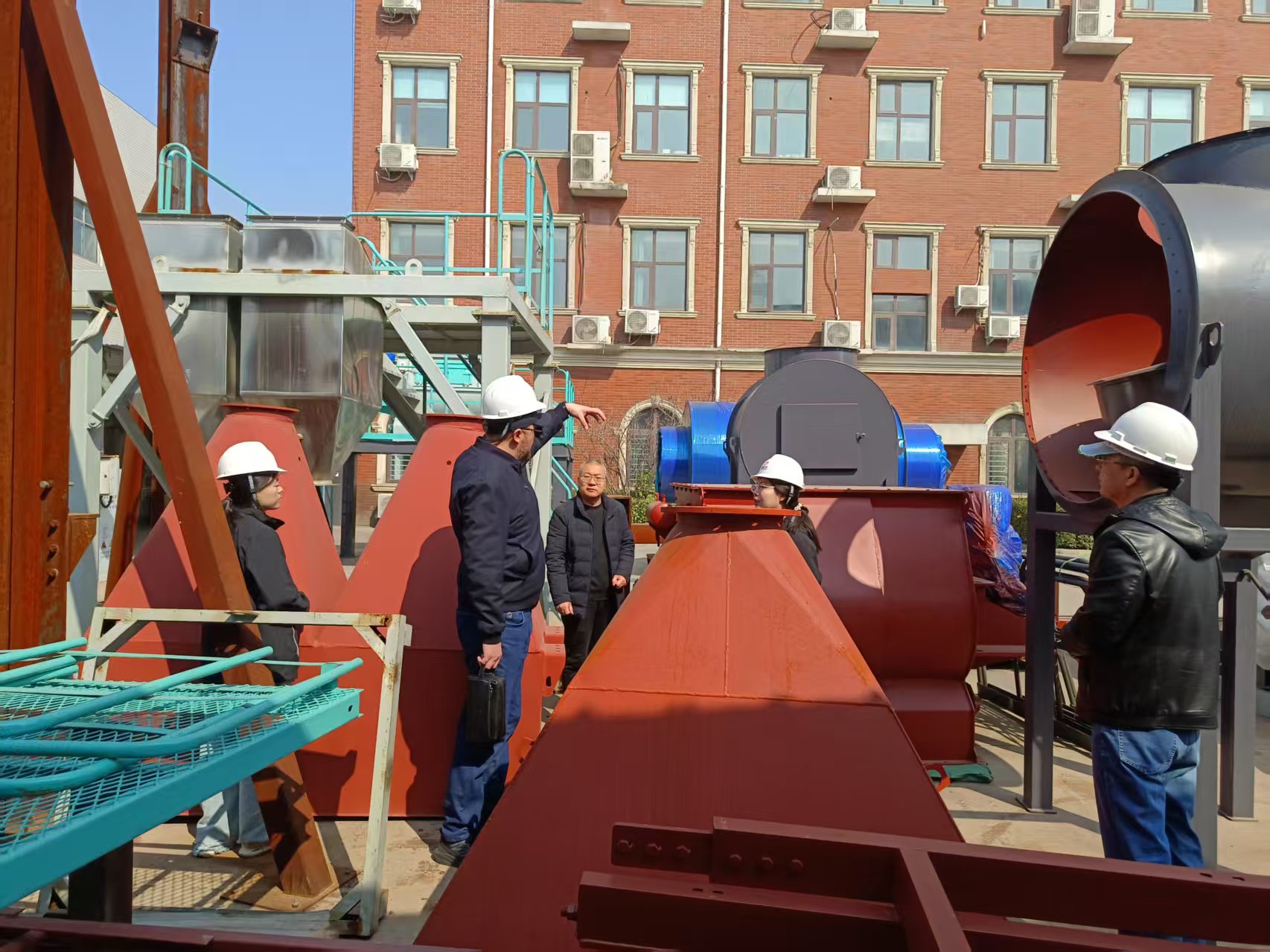 Uzbekistan customer factory visit (1)